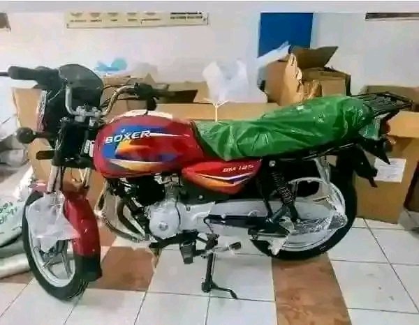 BAJAJ BOXER