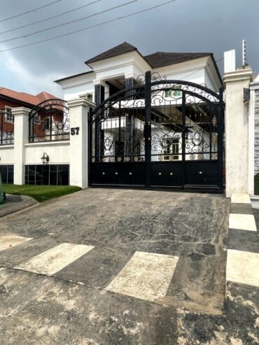 5 BEDROOM DUPLEX