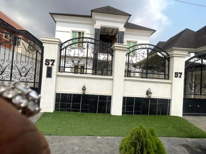 5 BEDROOM DUPLEX
